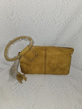 NWT Hobo Sable Clutch Honeycomb Yellow Leather Wristlet